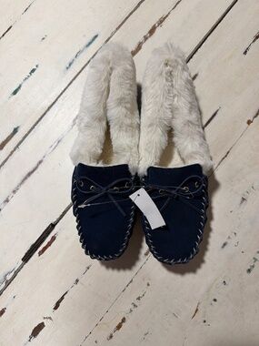 NWT Talbots Suede with Faux Fur Slippers blue sz 10M
